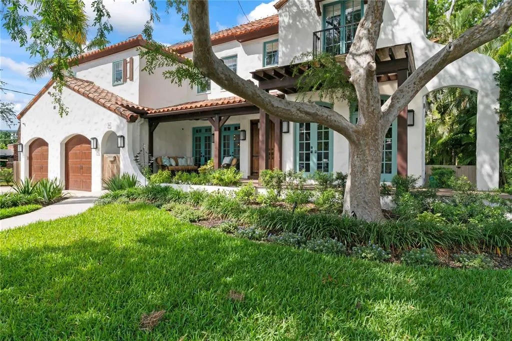 90 Bahama Circle, TAMPA