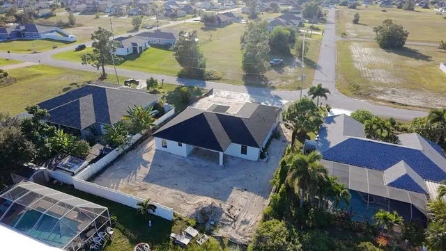 1213 Nw 22nd Place, CAPE CORAL