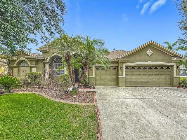 20626 Longleaf Pine Avenue, TAMPA