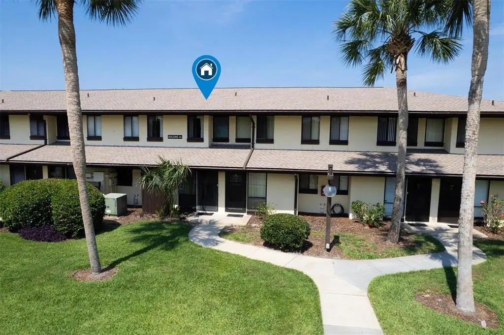 44 Clubhouse Drive 105, PALM COAST