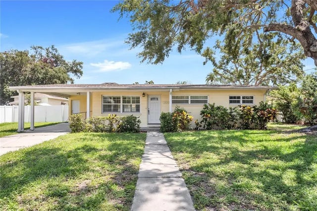 3414 W Carrington Street, TAMPA