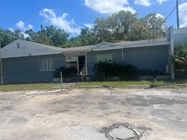 32900 Radio Road, LEESBURG