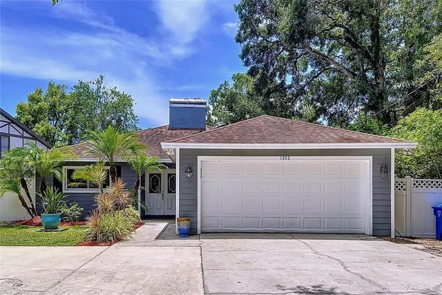 1302 S Pine Lake Drive, TAMPA