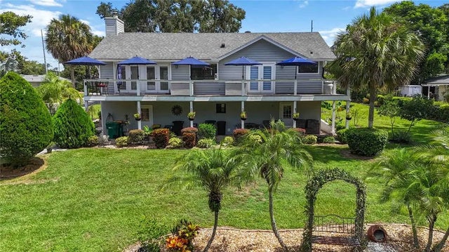 999 Fairview Avenue, MOUNT DORA