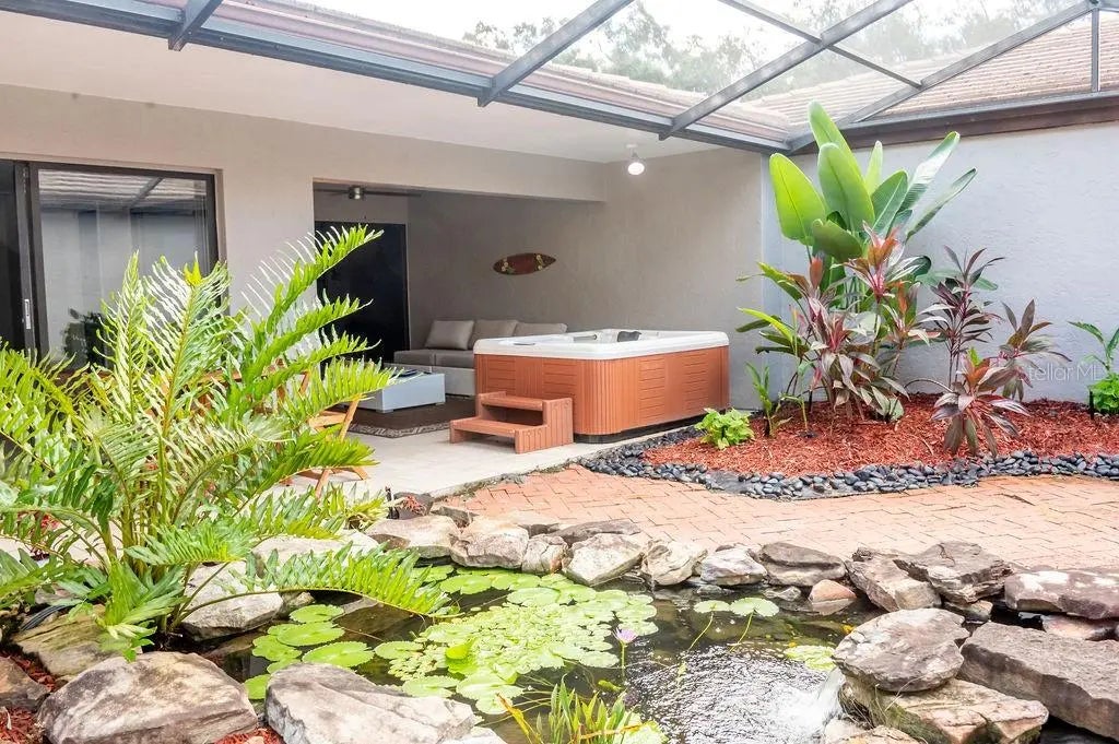 3724 Glen Oaks Manor Drive, SARASOTA