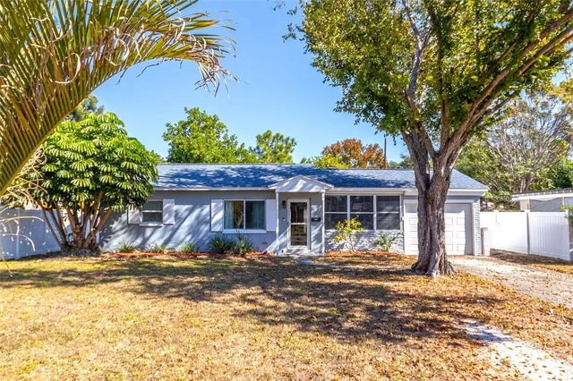 1725 Bradshaw Lane N, ST PETERSBURG