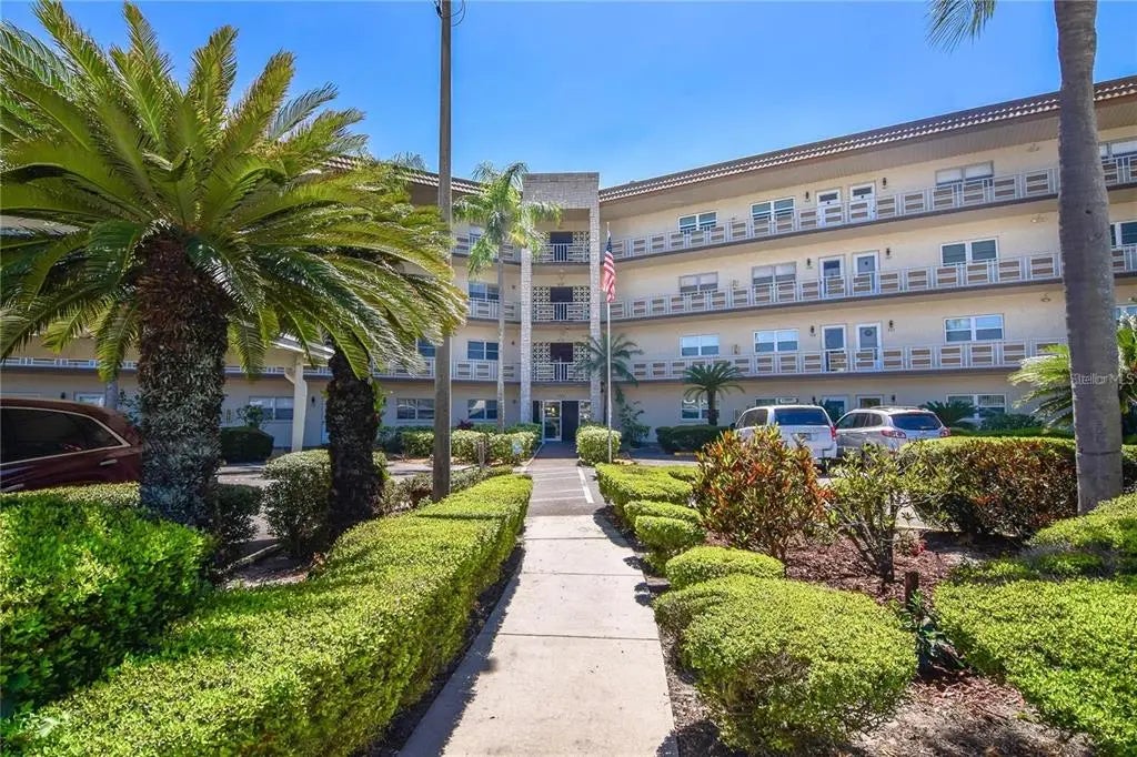 5725 80th Street N 315, ST PETERSBURG
