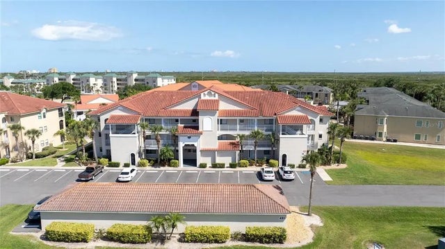 451 Bouchelle Drive 205, NEW SMYRNA BEACH