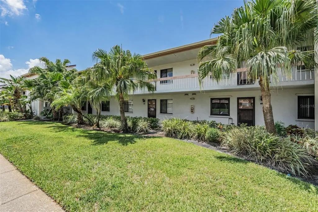 112 Lakeview Place 12, OLDSMAR