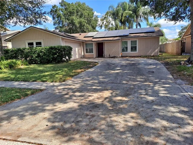 15911 Country Farm, TAMPA