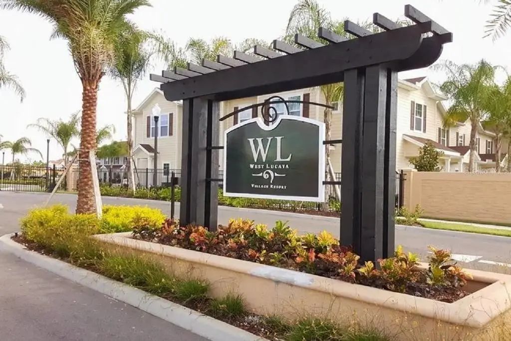 8987 Shine Drive, KISSIMMEE