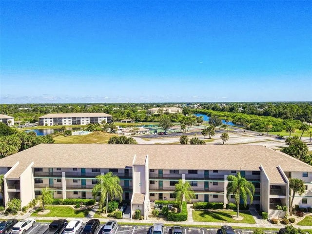 175 Kings Highway B5, PUNTA GORDA