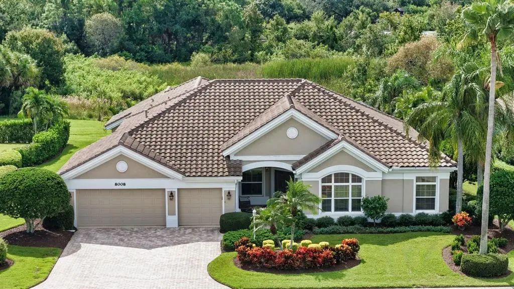 8008 Royal Birkdale Circle, LAKEWOOD RANCH