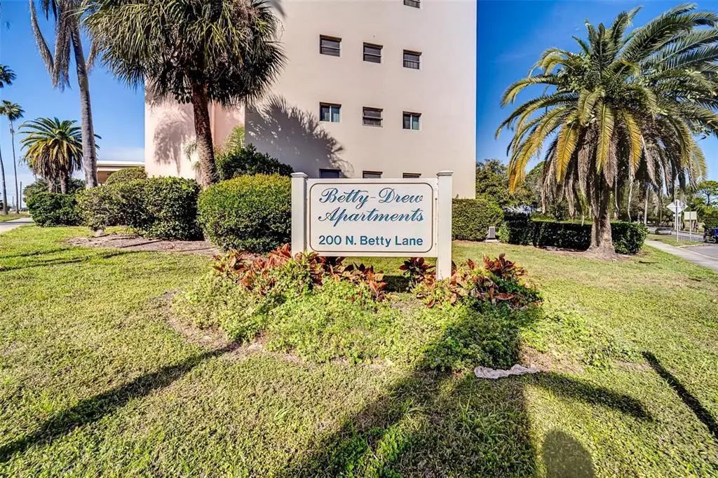 200 N Betty Lane 1b, CLEARWATER