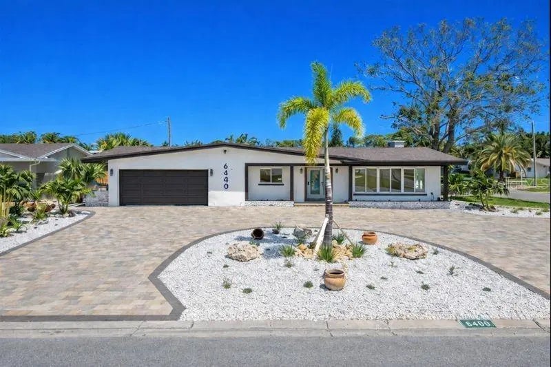 6400 Mockingbird Way S, ST PETERSBURG