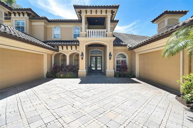 8707 Silverthorn Road, SEMINOLE