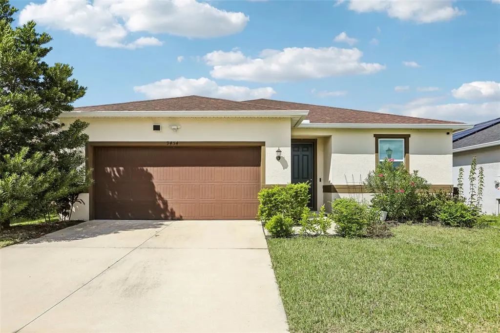 9454 Sanders Park Place, SEFFNER