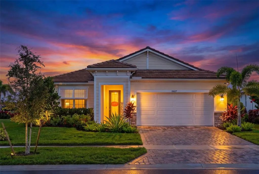 11627 Myakka Blue Drive, VENICE