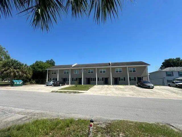 Photo of Listing #V4949112