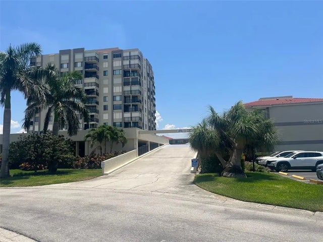 6372 Palma Del Mar Boulevard S 214, ST PETERSBURG