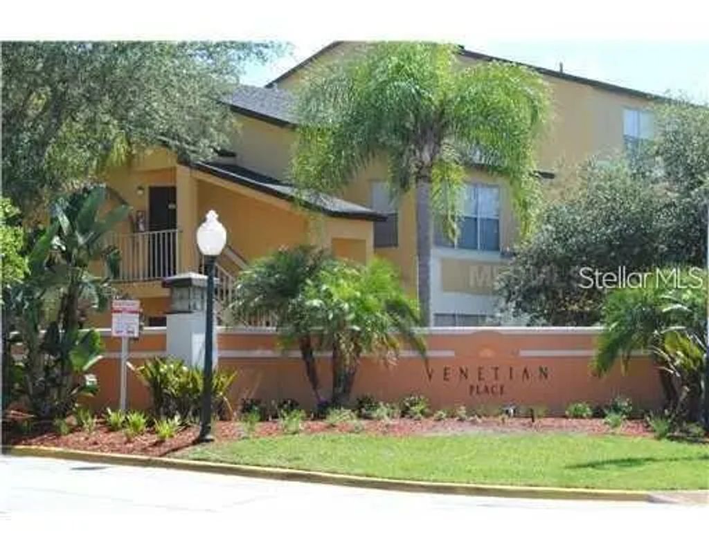 5713 Gatlin Avenue 211, ORLANDO
