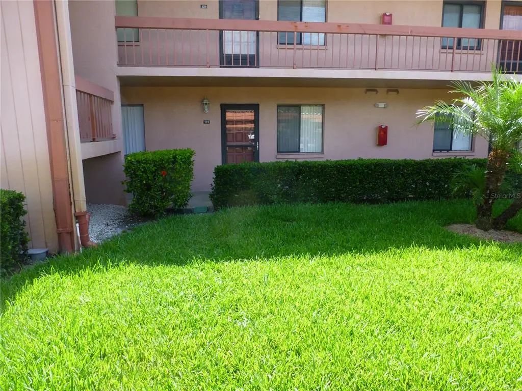 119 Lakeside Drive 119, OLDSMAR
