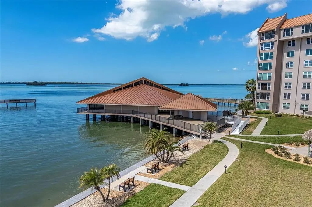 620 Edgewater Drive 103, DUNEDIN