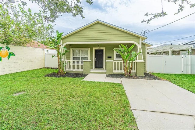 2105 W Carmen Street, TAMPA