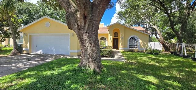 348 Vineyard Drive, LAKELAND