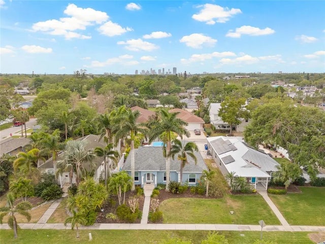 330 47th Avenue N, ST PETERSBURG