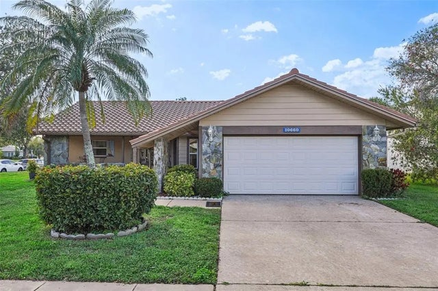 10660 41st Court N, CLEARWATER