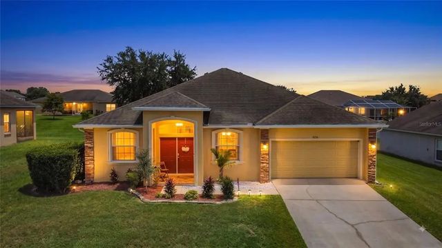 8230 Woodvine Circle, LAKELAND