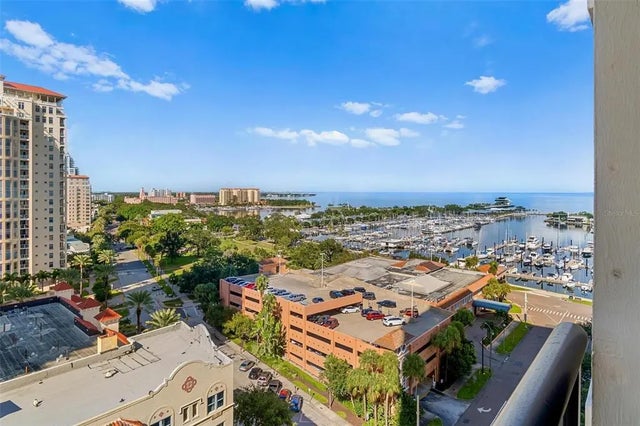 1 Beach Drive Se 1201, ST PETERSBURG