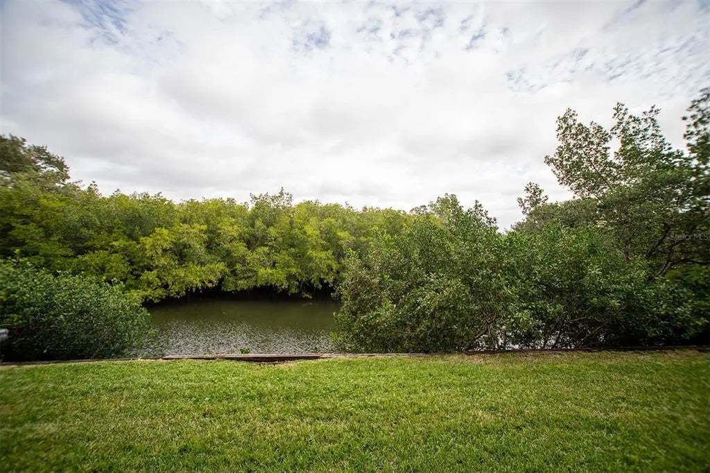 900 Cove Cay Drive 1d, CLEARWATER