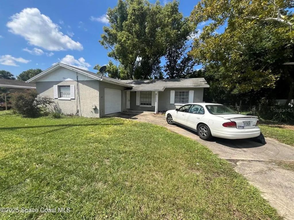706 N Grant Street, LONGWOOD