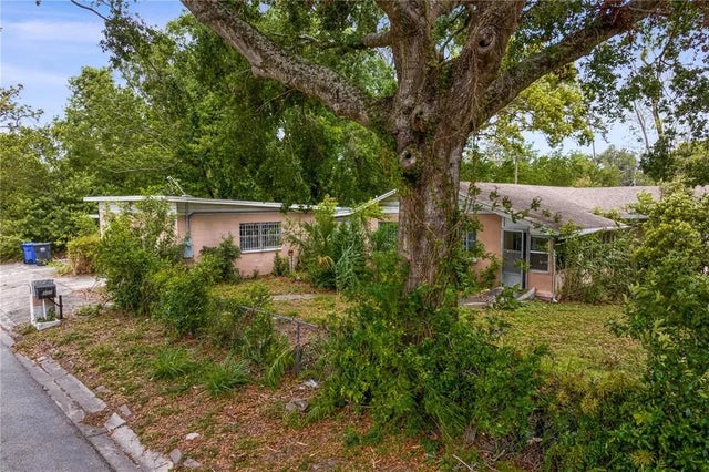 805 W 129th Avenue, TAMPA