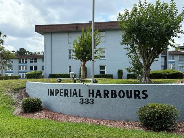 333 Lake Howard Drive Nw 103c, WINTER HAVEN