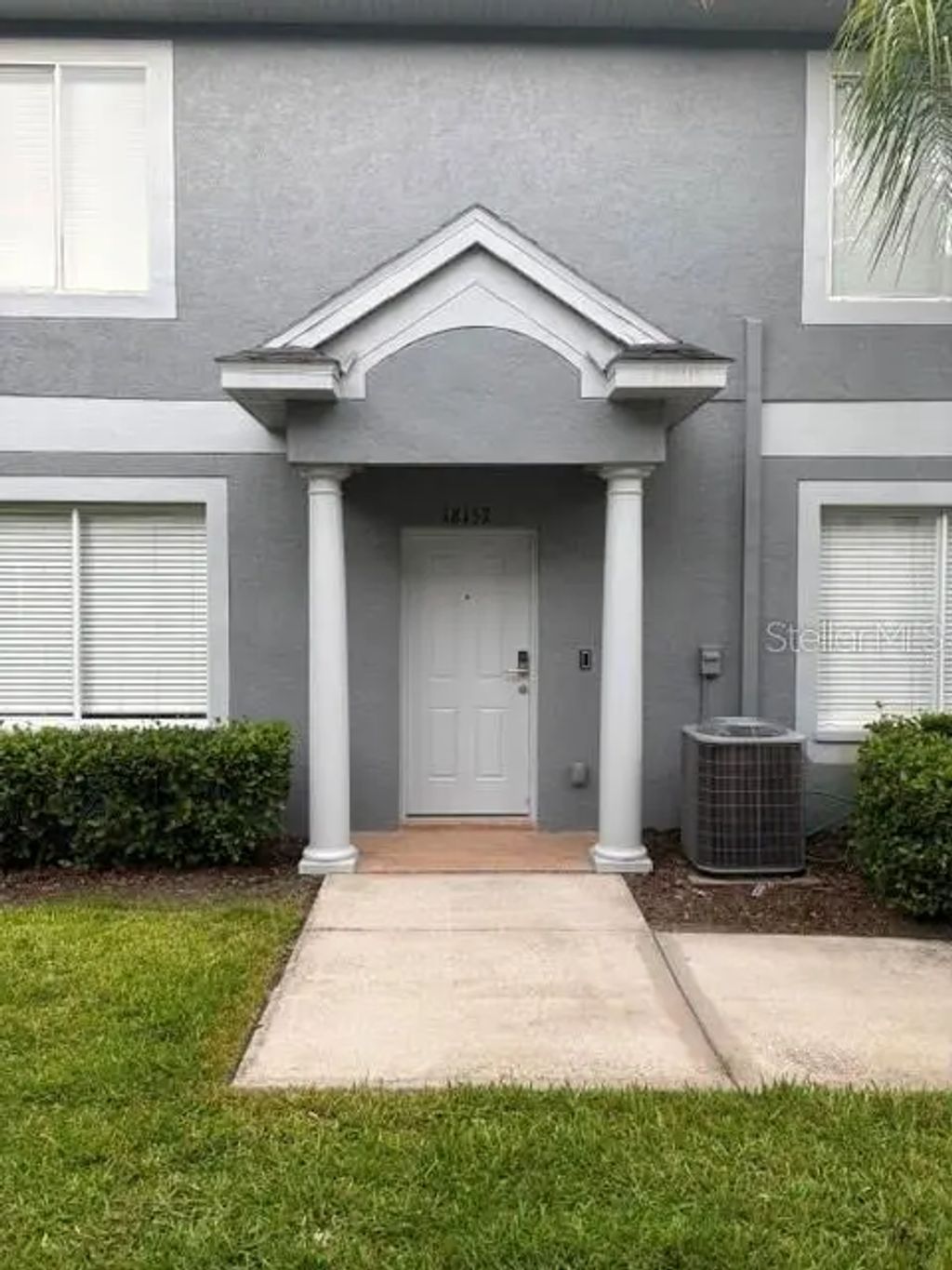 18157 Paradise Point Drive, TAMPA