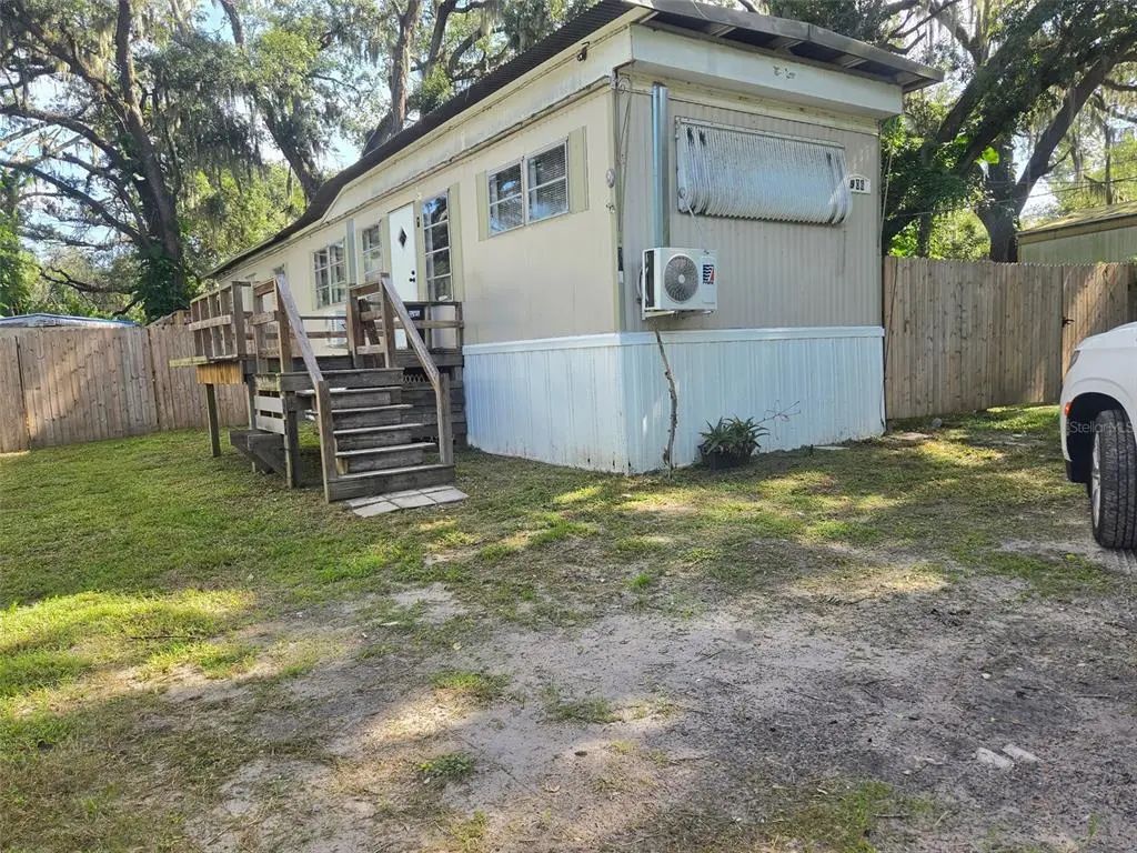 906 Estelle Avenue, BRANDON
