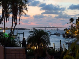 Gulf Shores Realty: 77 91a5fd91ae1712b4182df45f7f2dca62 s