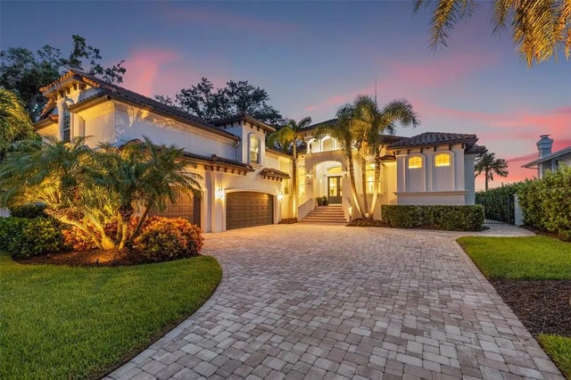 1210 Monterey Boulevard Ne, ST PETERSBURG