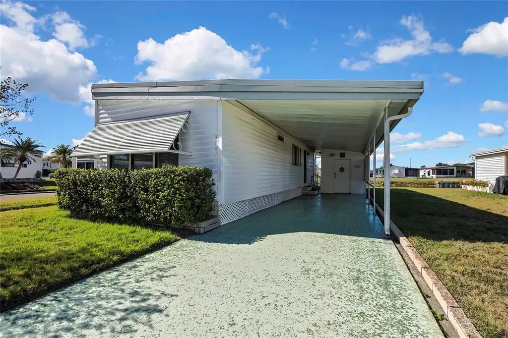 3141 Nantucket Drive, HOLIDAY