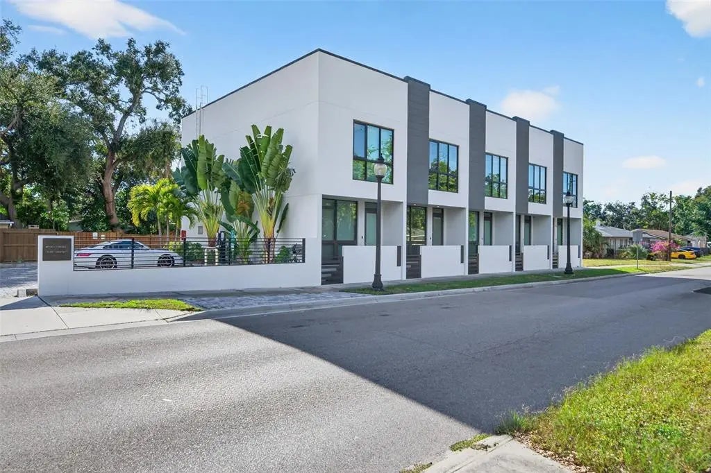 1774 10th Street, SARASOTA