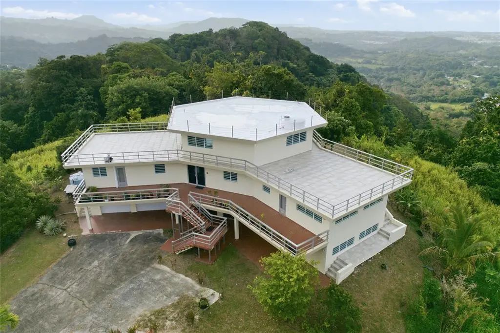 988 Km 1.5, LUQUILLO