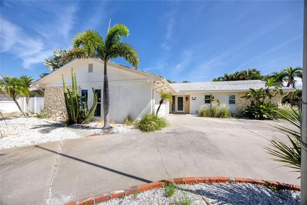 107 21st Street, BELLEAIR BEACH