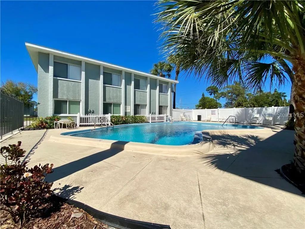 378 48th Avenue N #121, ST. PETERSBURG