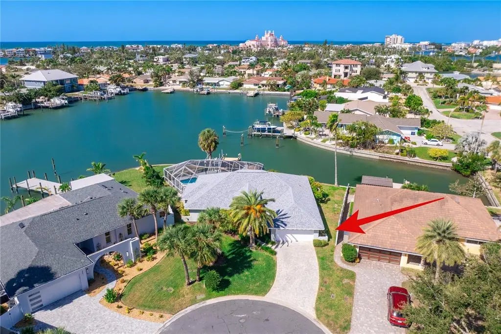 251 S Isle Drive, ST PETE BEACH