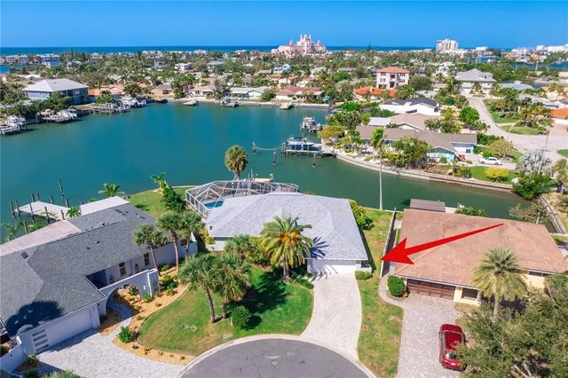 251 S Isle Drive, ST PETE BEACH