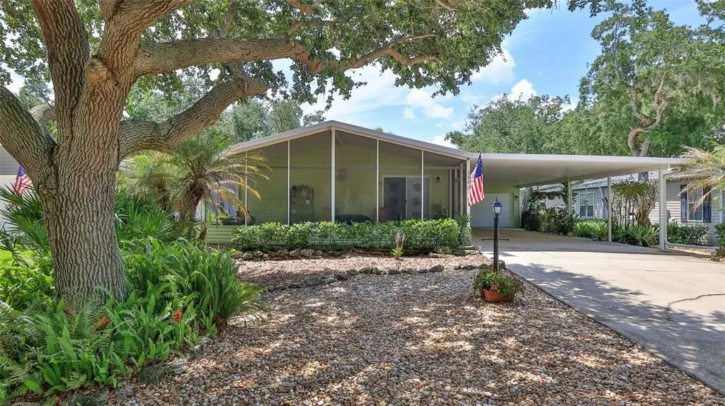 380 Marsh Landing Loop, OAK HILL