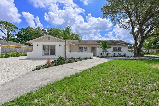 412 Bailey Road, SARASOTA